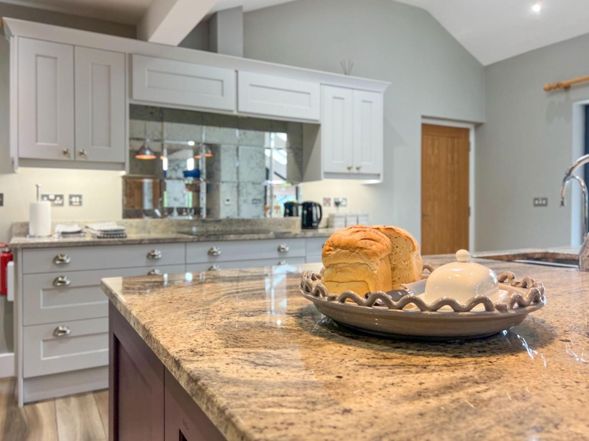 Ullswater View Luxury Home With 2 Ground Floor Bedrooms And Lake View Watermillock Экстерьер фото